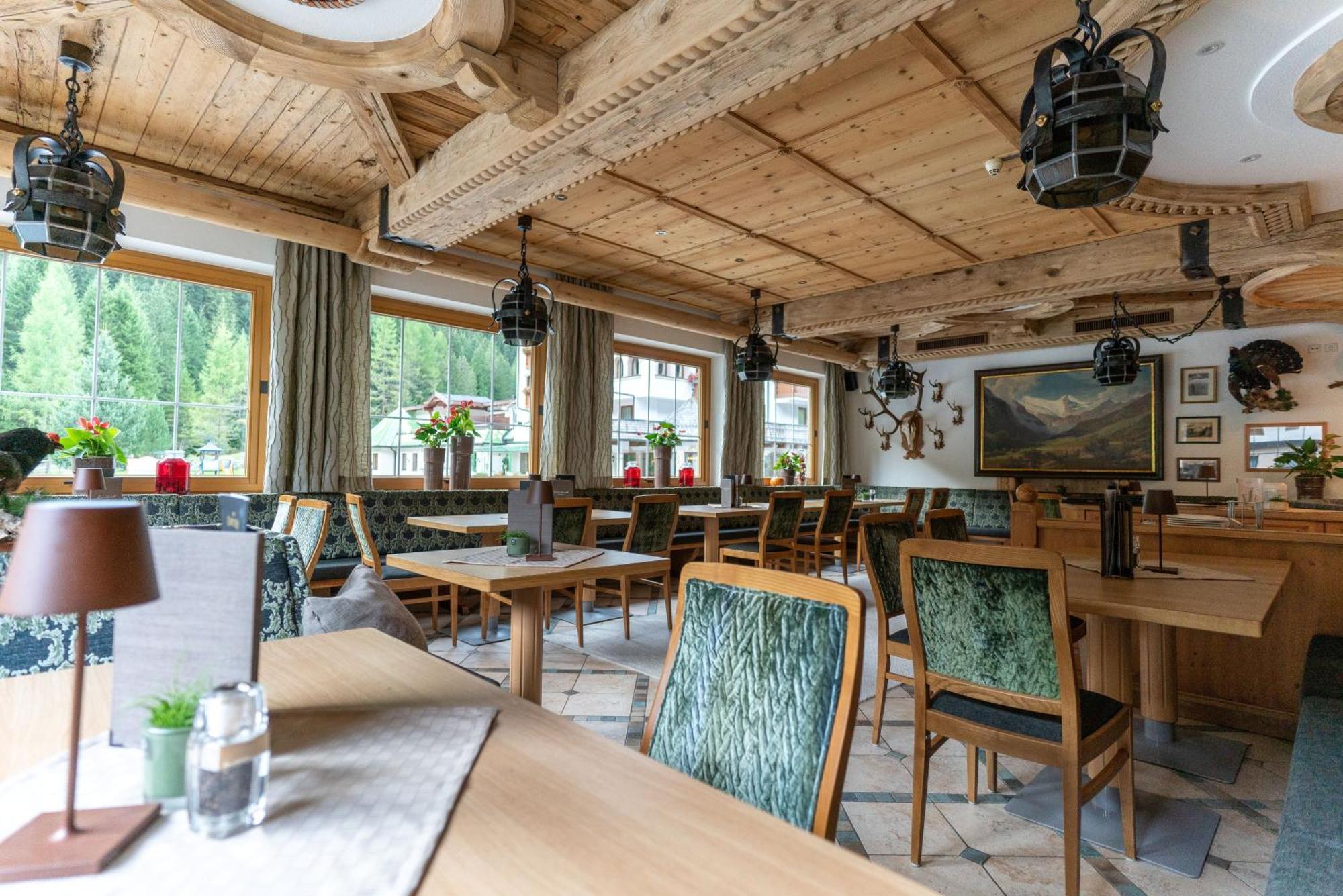 Hotel Neuhintertux Exteriör bild